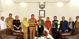 Wali Kota Padang Panjang Berikan Penghargaan dan Apresiasi Ke UPI-YPTK