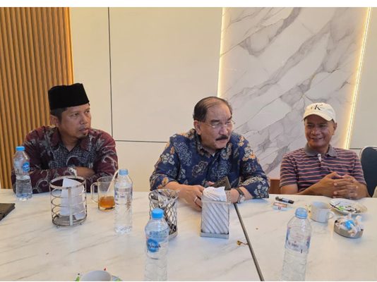 M. SHADIQ PASADIGOE APRESIASI STAI AL-HIKMAH PARIANGAN, PERJUANGKAN ASPIRASI PENDIDIKAN