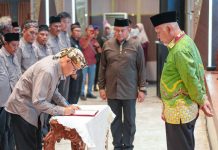 Gubernur Mahyeldi Lantik Pengurus Forum Pembauran Kebangsaan Sumbar Periode 2025–2031