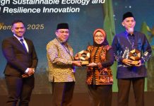 Komitmen Terapkan Smart City, Padang Raih Penghargaan ISNA 2025