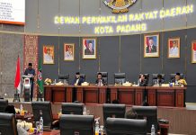 Rapat Paripurna DPRD Padang Soroti Pemangkasan Dana Transfer Pusat