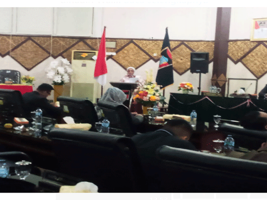 DPRD Padang Terima 3 Usulan Ranperda Inisiatif Walikota