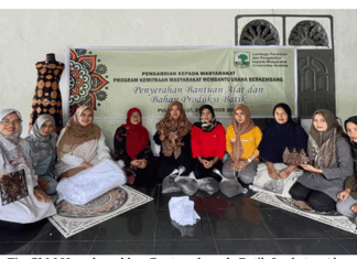 Tim PKM Unand kembali Serahkan Alat dan Bahan Produksi pada Batik Jembatan Akar
