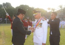Gubernur Mahyeldi Raih Penghargaan Kartika Pamong Praja Madya dari IPDN