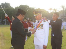 Gubernur Mahyeldi Raih Penghargaan Kartika Pamong Praja Madya dari IPDN