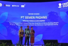 Ubah Sampah Jadi ‘Emas Hijau’, PT Semen Padang Raih Penghargaan ENSIA 2025 dari Sucofindo
