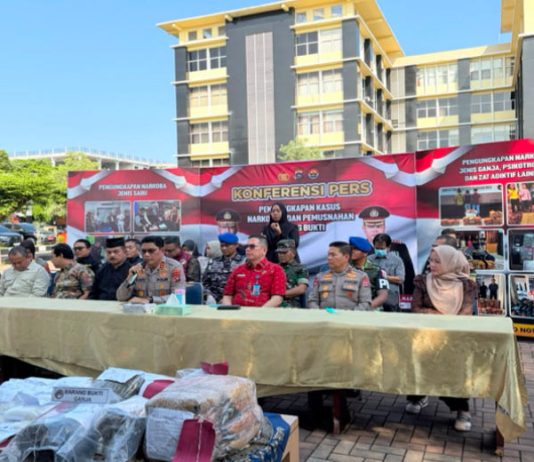 Kapolda Sumbar Tegaskan Tak Ada Ampun bagi Anggota Polri yang Terlibat Narkoba