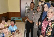 Ketua TP-PKK Padang Bezuk Balita Korban Penganiayaan di RS Bhayangkara