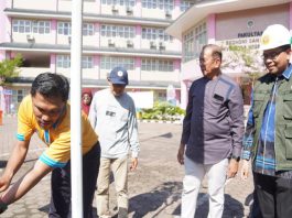 FEB UNP Tanam 75 Pohon, Wujud Nyata Kepedulian Sivitas terhadap Lingkungan