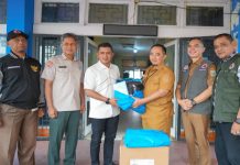 Bantuan Presiden untuk Korban terdampak Bencana Alam Diterima langsung Oleh Bupati Solok