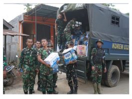 Korem 032/WBR, Salurkan Bantuan Logistik Untuk Korban Banjir Bandang di Agam