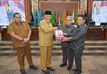 Gubernur Mahyeldi Serahkan KUA-PPAS 2027 ke DPRD, Akselerasi Transformasi Ekonomi Jadi Prioritas