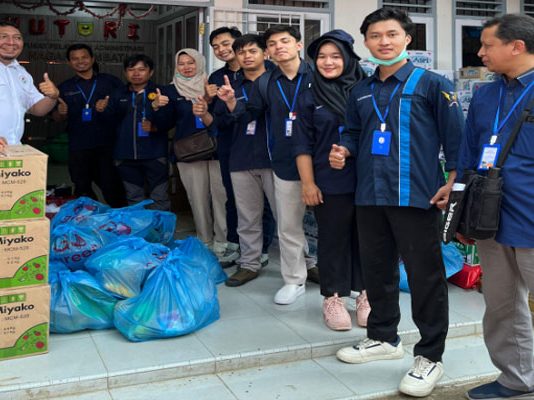 Bentuk Peduli Universitas Mercubakti Terhadap Masyarakat Terdampak Bencana Alam di Tanah Datar