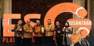 FIFGROUP Raih penghargaan GOLD Rating ESG NUSANTARA 2024: Wujud Komitmen pada Keberlanjutan