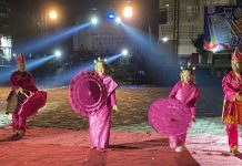 Tari Payung oleh Anak-Anak Down Syndrome Meriahkan HUT Korpri ke-53 Tingkat Kota Padang