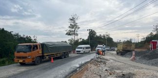 Pengaspalan Jalan Lintas Riau-Sumbar di Tanjung Alai Kampar Ditunda, Pondasi Belum Stabil