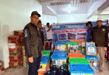 Bantuan Kemendiktisaintek Disalurkan pada Dua Titik Lokasi Bencana di Kecamatan Matur Agam oleh Tim Peduli UNP