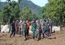 TNI Kerahkan 618 Prajurit Bantu Pulihkan Bencana Galodo di Solok