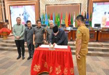 Ranperda Pertanggungjawaban APBD 2025 Disetujui, Mahyeldi: Masukan DPRD Jadi Evaluasi Perbaikan Tata Kelola