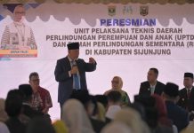 Gubernur Mahyeldi Dampingi Menteri PPPA Resmikan UPTD PPPA dan RPS Sijunjung