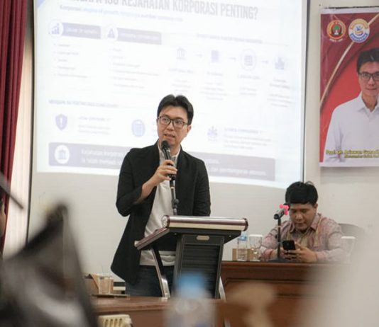 Kuliah Umum Ekasakti, Prof. Ariawan Gunadi Bahas Hukum Pidana dan Pertumbuhan Bisnis