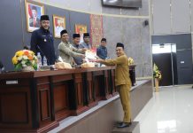 Rapat Paripurna DPRD Kota Padang : APBD 2026 Dibahas Tuntas, PAD Naik Transfer Turun