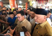 Mendag Apresiasi Stabilitas Harga di Pasar Raya Padang, Gubernur Mahyeldi Pastikan Pasokan Aman Jelang Nataru