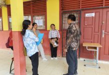 Wakil Rektor UNP Pantau Langsung Pelaksanaan UTBK di SMAN 2 Sipora