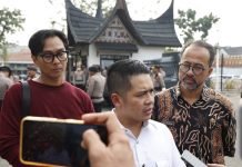 Aksi Buruh di DPRD Sumbar, 10 Tuntutan Diterima Wakil Ketua, Sekwan dan Anggota Dewan