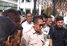 DPRD Sumbar Jadi Tujuan Aksi Buruh, Evi Yandri Siap Perjuangkan Aspirasi