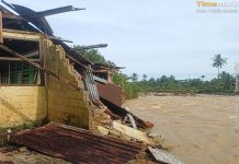 Hujan Deras Robohkan Bangunan SD 19 Baringin, Warga Desak Pemko Padang Normalisasi Sungai