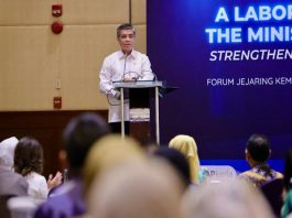 Menaker Tegaskan Kesempatan Kerja Tetap Terbuka di Tengah Tantangan Global