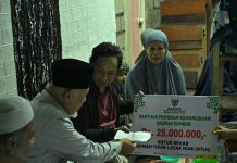 Rumah Lapuk Nyaris Ambruk, Gubernur Sumbar Salurkan Bantuan Bedah Rumah Rp25 Juta Untuk Keluarga Ises