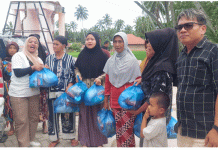 Aspeda Antarkan Donasi ke Ratusan Pintu Rumah Warga Di Koto Sani dan Paninggahan Kabupaten Solok.