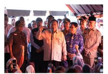 Presiden Prabowo: “Pemerintah Harus Hadir Secepat Mungkin” Saat Tinjau Lokasi Bencana di Sumbar