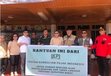 Gubernur Mahyeldi Terima Bantuan IKPI Sumbagteng untuk Korban Bencana Hidrometeorologi di Sumbar