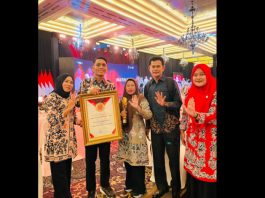 Satu-satunya dari Sumbar, Dharmasraya Raih Predikat Kabupaten Sangat Inovatif pada IGA Awards 2025