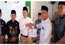 Pemkab Pessel Salurkan Bantuan Rp10 Juta untuk Pembangunan Masjid Baitul Mukminin Koto Taratak