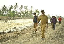 Tanpa Ragu, Gubernur Terobos Sungai Gunung Nago Demi Atasi Krisis Air