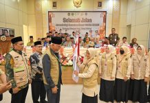 Gubernur Mahyeldi Lepas Keberangkatan 384 Calon Jemaah Haji Kloter 1 Embarkasi Padang tahun 1447 H/2026 M