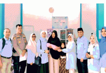 Wabup Solok Besuk Bayi Terlantar di Puskesmas Bukit Sileh, Tasman Putra Niat Adopsi