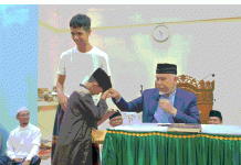 Gubernur Mahyeldi Safari Ramadan ke Pasaman, Perkuat Silaturahmi dan Serahkan Bantuan untuk Masjid