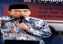 Maigus Nasir, mengajak ratusan mahasiswa peserta Kuliah Kerja Nyata–Pembelajaran Pemberdayaan Masyarakat