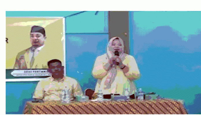 Untitled-7087813467361 Wakil Ketua DPRD Kabupaten Pasaman, Eka Hariani Sandra,