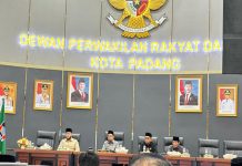 DPRD Padang Gelar Rapat Paripurna Sampaikan Pendapat Akhir Fraksi terhadap Ranperda Pajak dan Retribusi Daerah